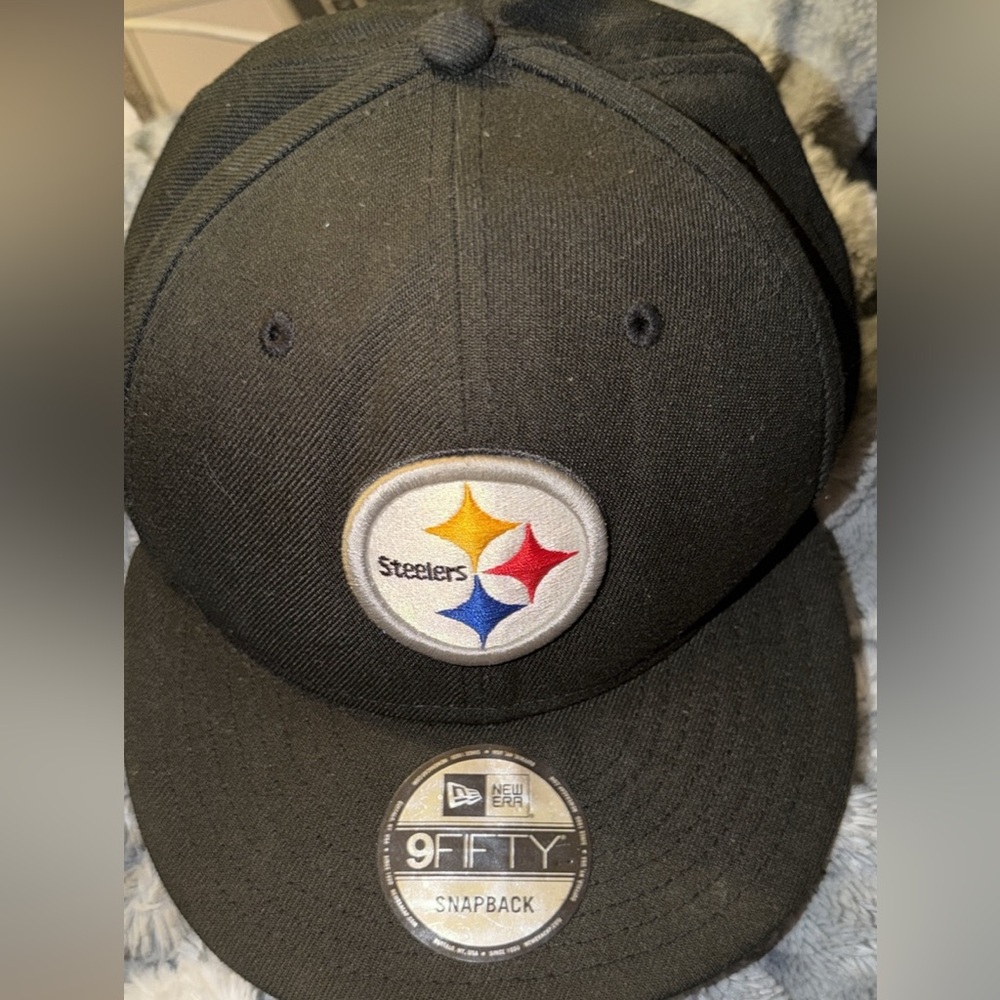 New Era Black Pittsburgh Steelers 9FIFTY SnapBack Cap/Hat, Adjustable Size